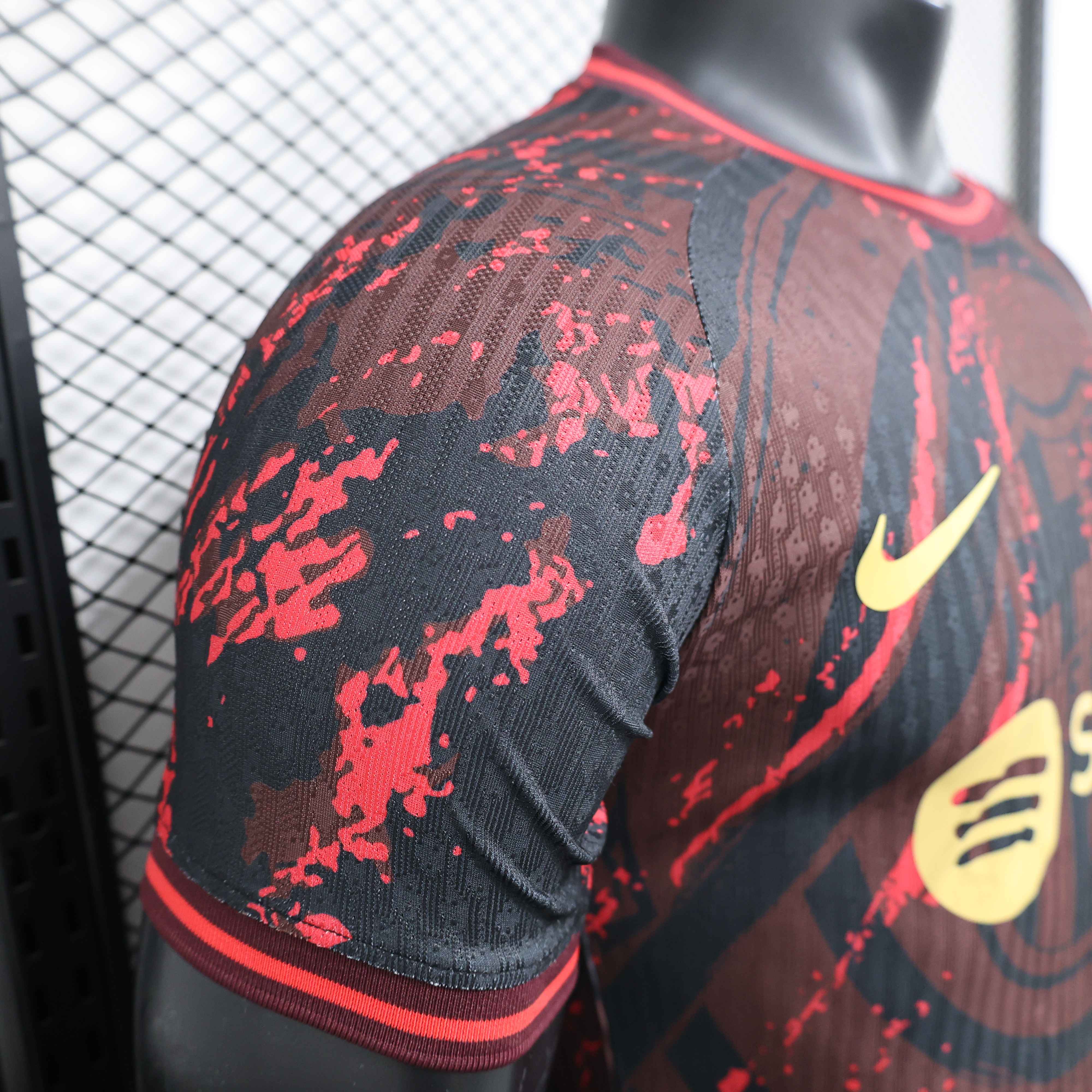 Barcelona "Red root" Special Edition