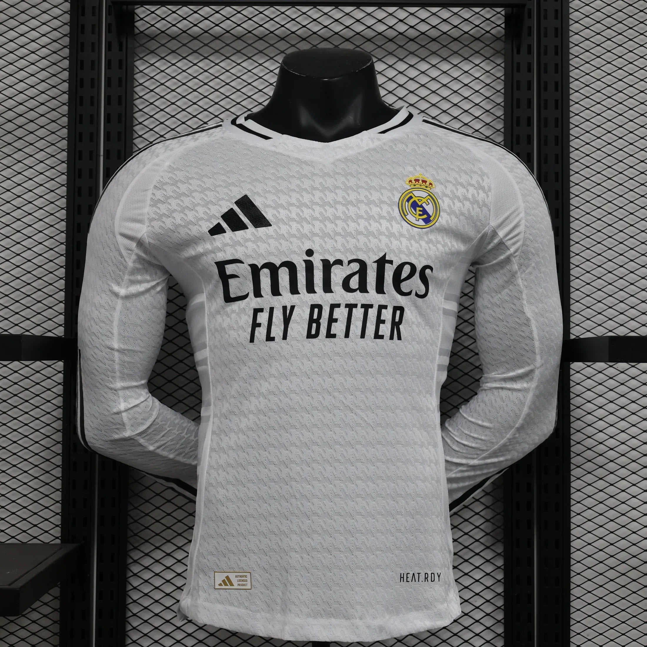 طقم ريال مدريد الأساسي 2024-2025 بأكمام طويلة