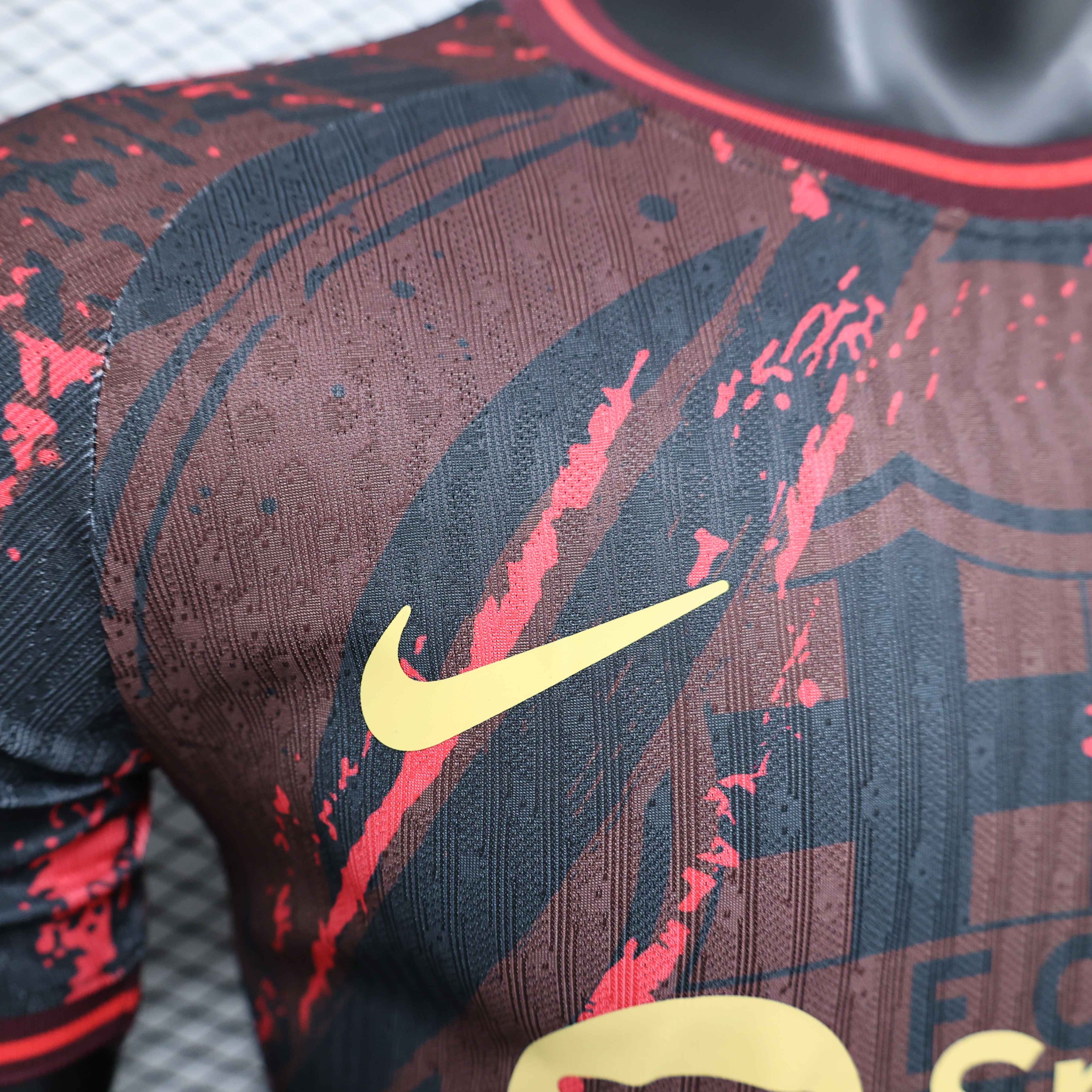 Barcelona "Red root" Special Edition