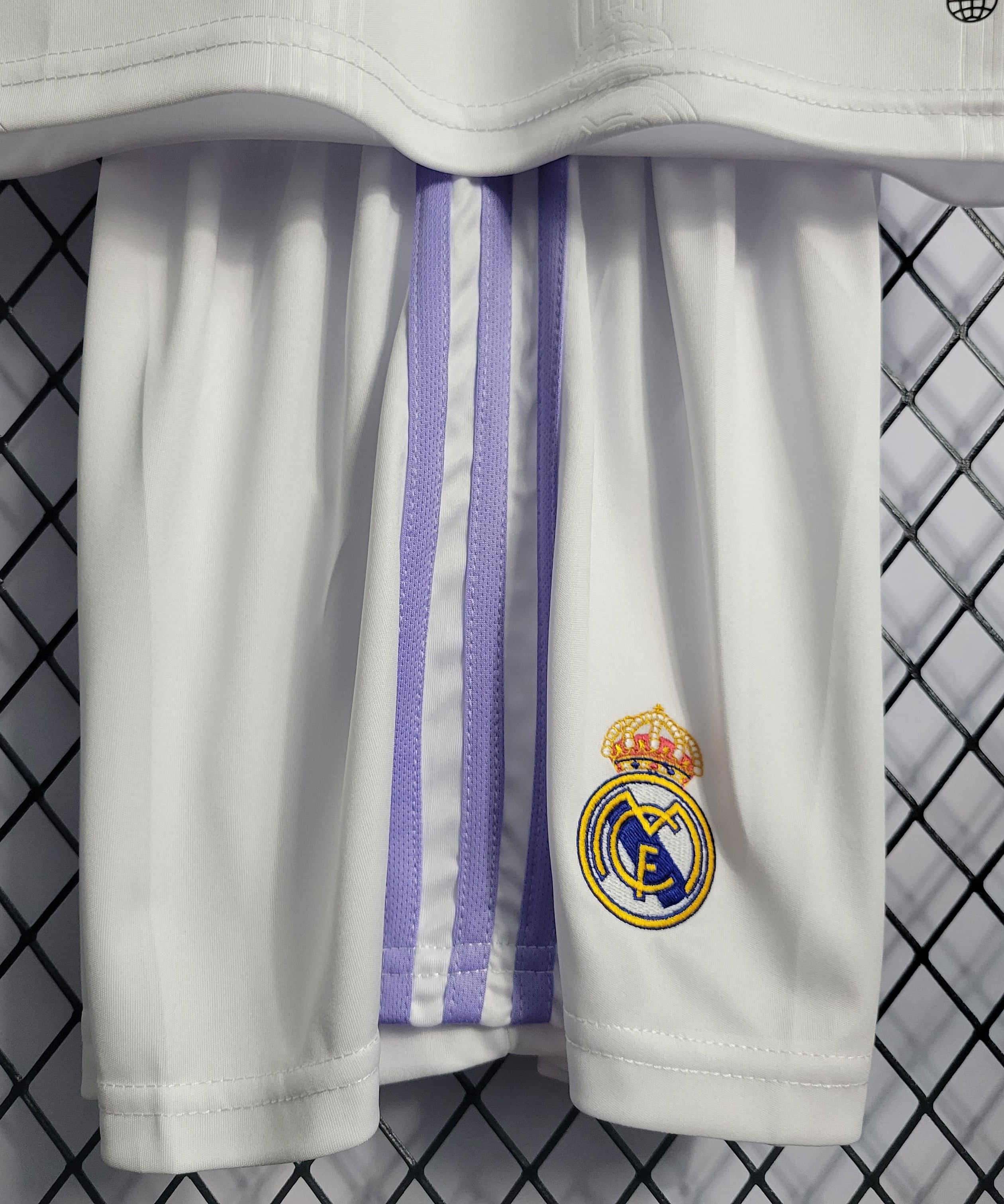 قميص ريال مدريد الأساسي 22/23 للأطفال