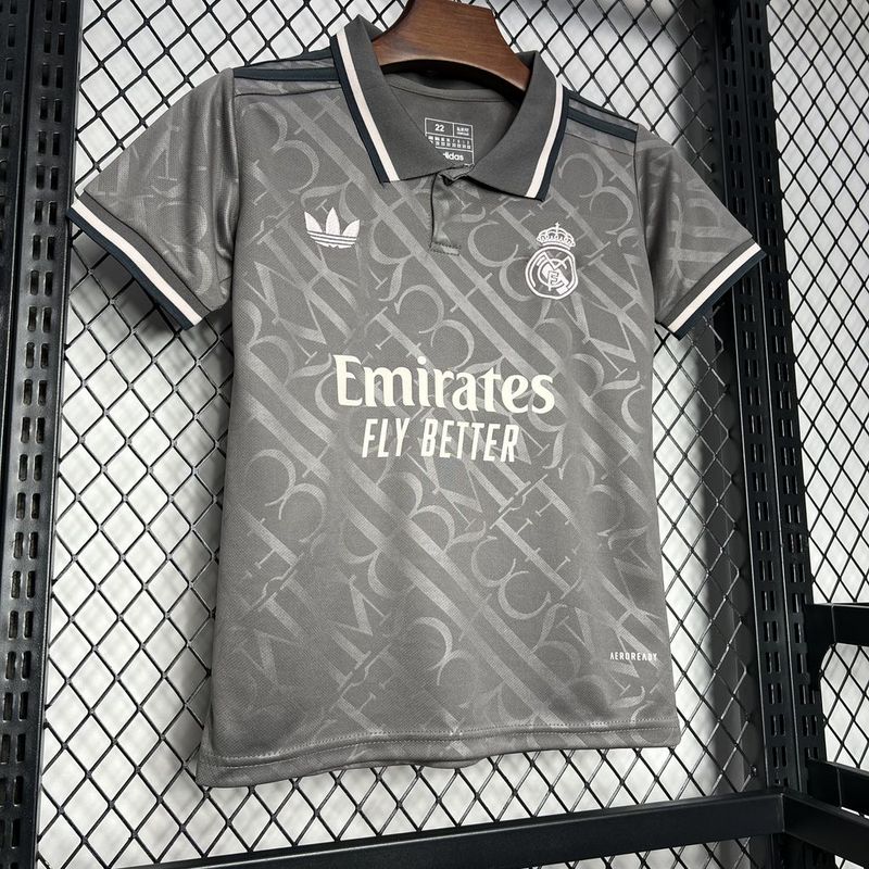 ريال مدريد الثالث 24/25 أطفال