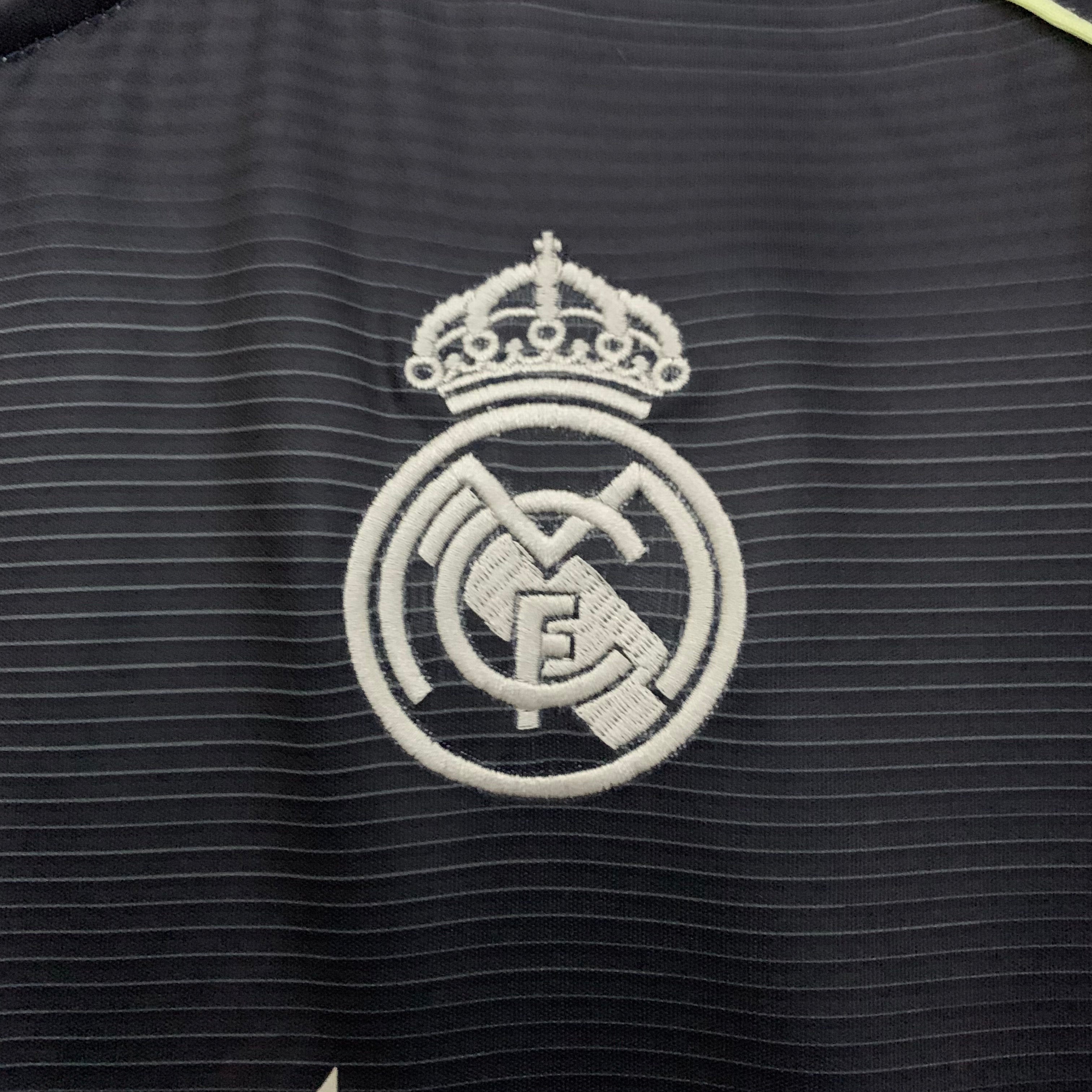 قميص ريال مدريد خارج أرضه 25-26