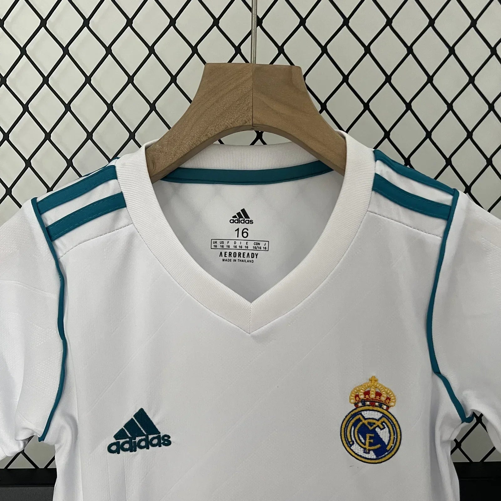 Real Madrid 17/18 Home Jersey Kids